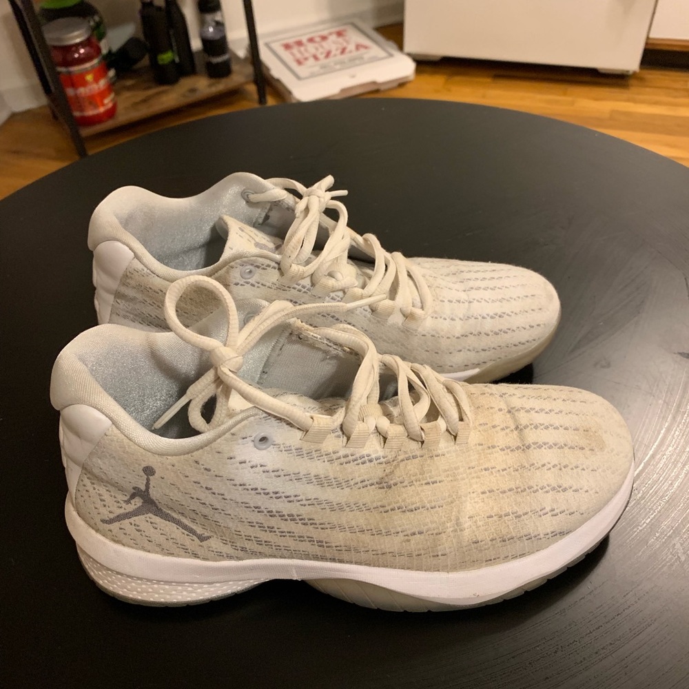 Jordan’s size US 9